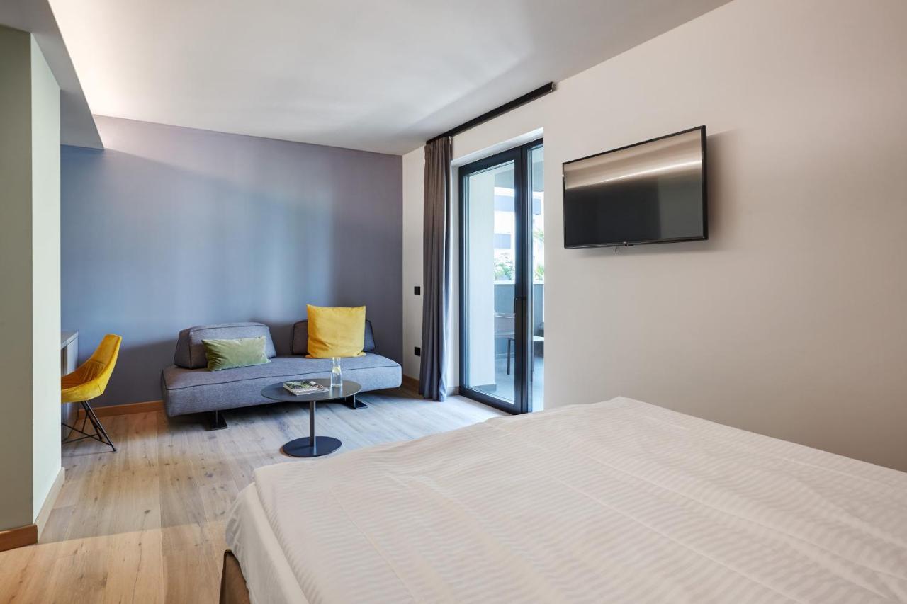 Hotel Villa Enrica ริวาเดลการ์ดา ภายนอก รูปภาพ